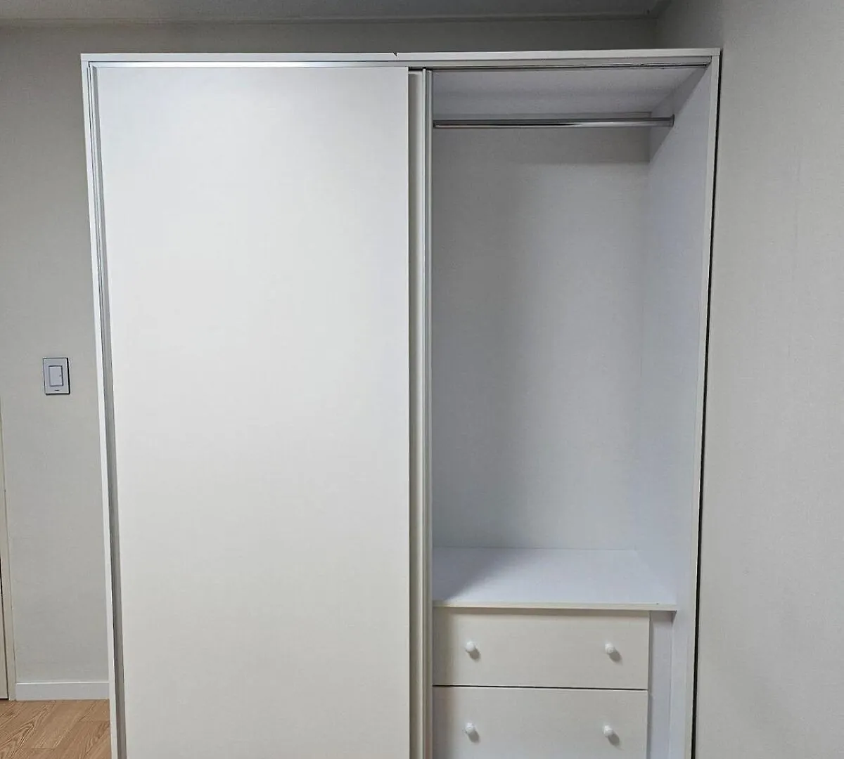 Newly Built, Quiet 2Br, 10Min Walk To Seoul Stn Apartment