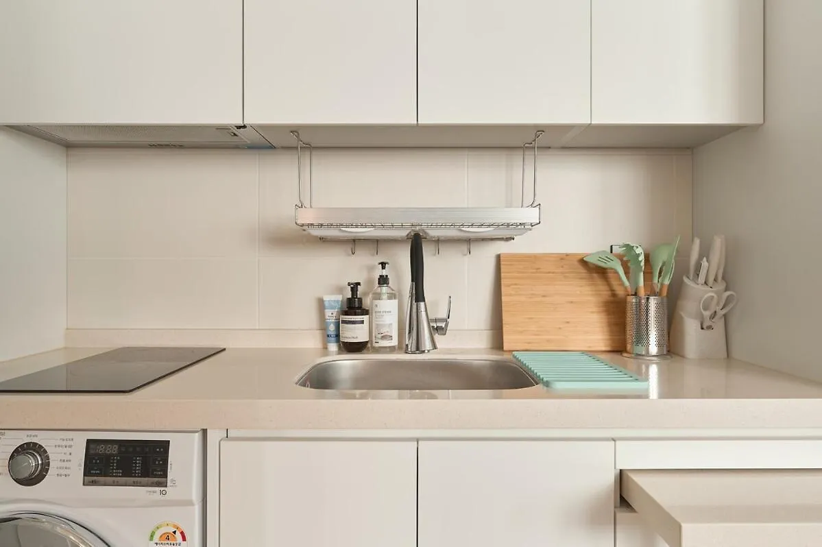 Newly Built, Quiet 2Br, 10Min Walk To Seoul Stn Apartment